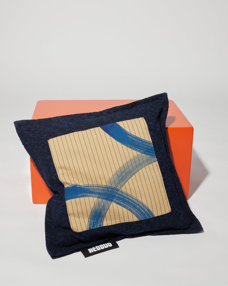 LOADS OF LINES SINGLE RITUAL PILLOW #03